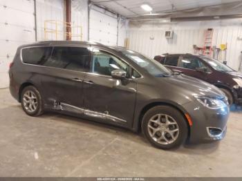  Salvage Chrysler Pacifica