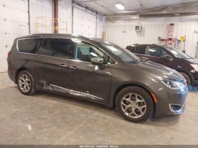  Salvage Chrysler Pacifica