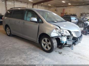  Salvage Toyota Sienna
