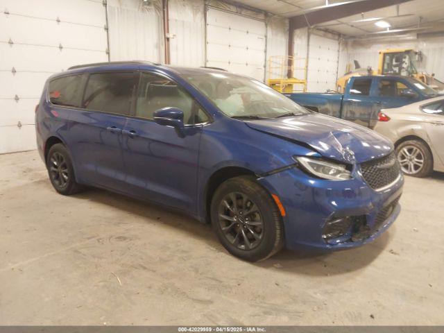  Salvage Chrysler Pacifica