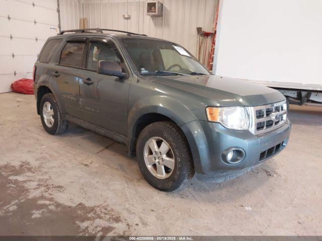  Salvage Ford Escape