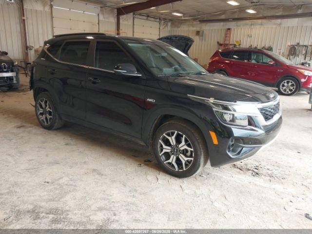 Salvage Kia Seltos