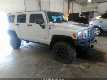  Salvage HUMMER H3 Suv