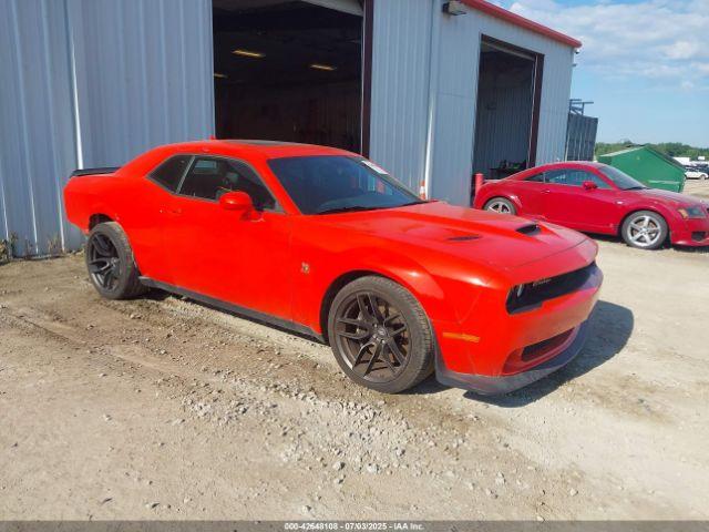  Salvage Dodge Challenger