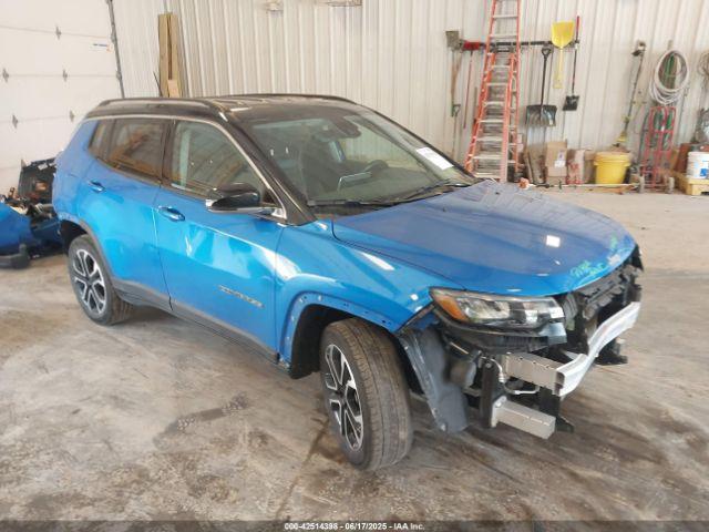  Salvage Jeep Compass