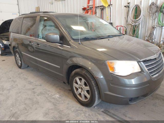  Salvage Chrysler Town & Country