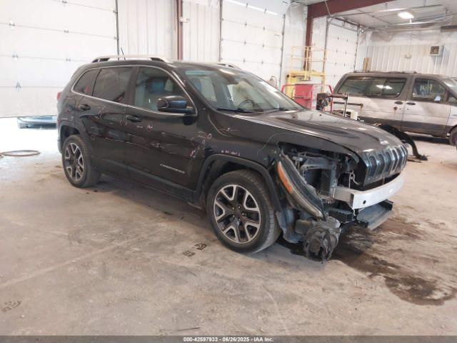  Salvage Jeep Cherokee