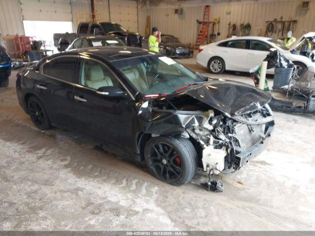  Salvage Nissan Maxima
