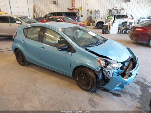  Salvage Toyota Prius c