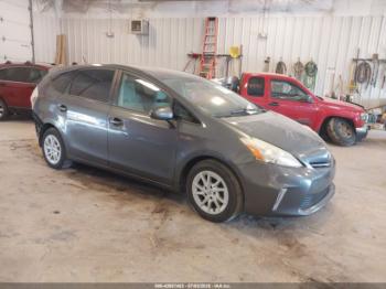  Salvage Toyota Prius v