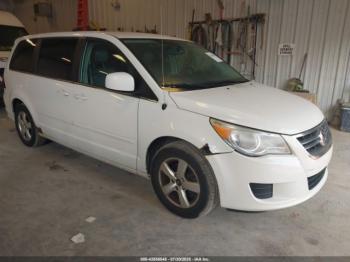  Salvage Volkswagen Routan