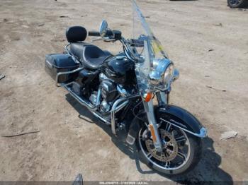  Salvage Harley-Davidson Flhr