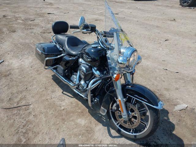  Salvage Harley-Davidson Flhr