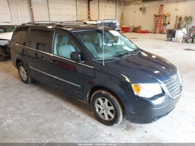  Salvage Chrysler Town & Country