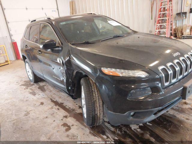  Salvage Jeep Cherokee