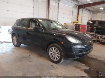  Salvage Porsche Cayenne