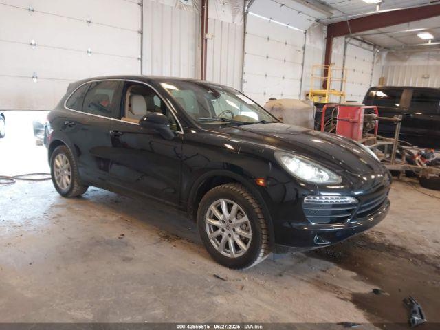  Salvage Porsche Cayenne
