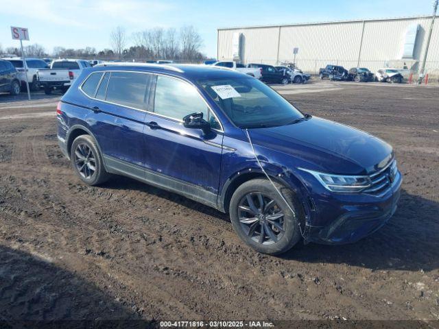  Salvage Volkswagen Tiguan