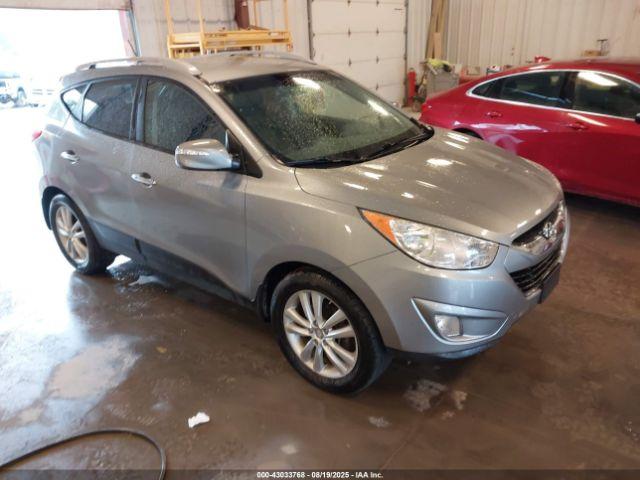  Salvage Hyundai TUCSON