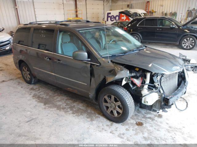  Salvage Chrysler Town & Country