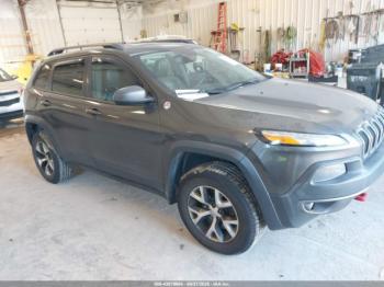  Salvage Jeep Cherokee