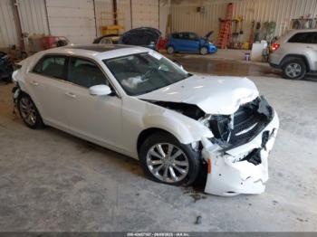  Salvage Chrysler 300