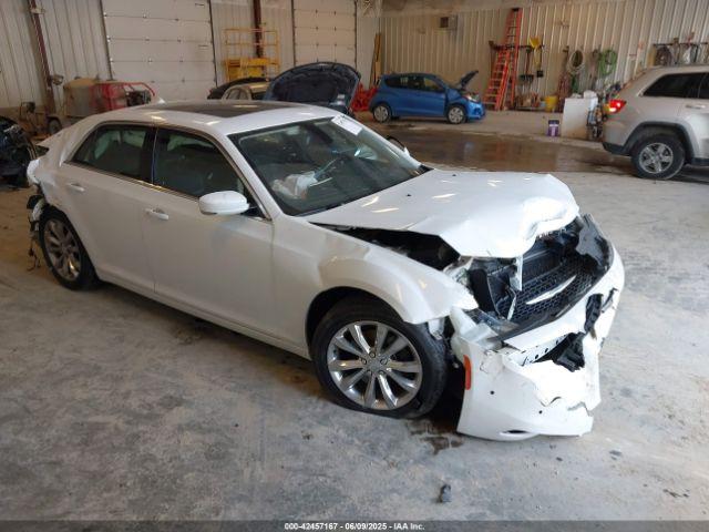  Salvage Chrysler 300