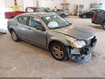  Salvage Dodge Avenger