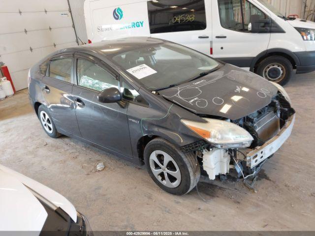  Salvage Toyota Prius