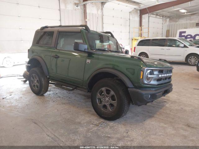  Salvage Ford Bronco