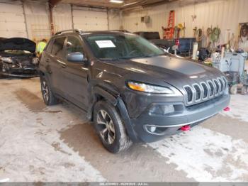  Salvage Jeep Cherokee