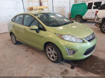  Salvage Ford Fiesta