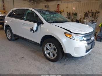  Salvage Ford Edge