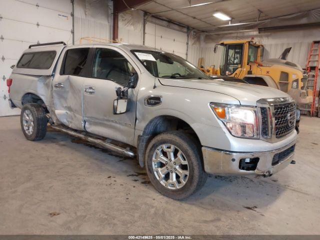  Salvage Nissan Titan