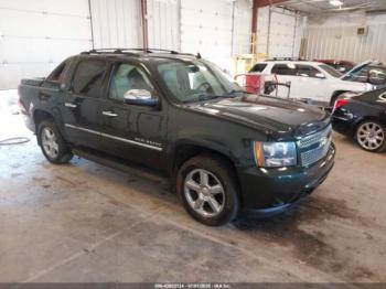  Salvage Chevrolet Avalanche