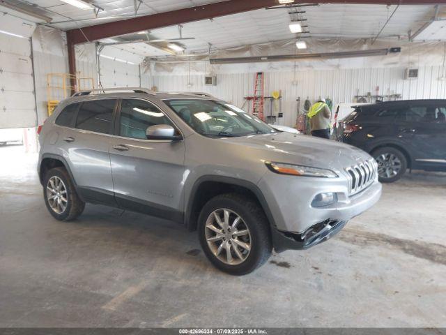  Salvage Jeep Cherokee