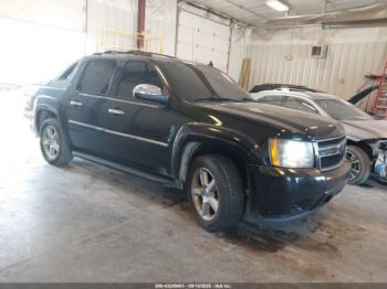  Salvage Chevrolet Avalanche 1500