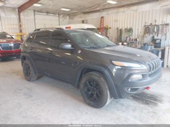  Salvage Jeep Cherokee