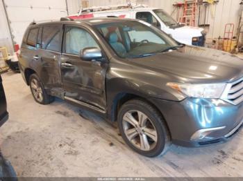  Salvage Toyota Highlander