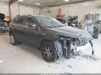  Salvage Jeep Cherokee