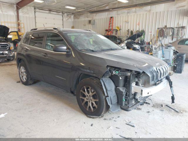  Salvage Jeep Cherokee