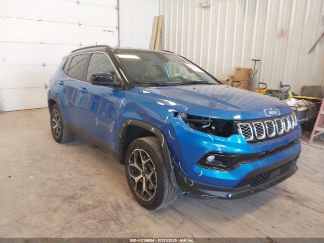  Salvage Jeep Compass