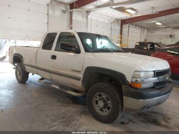  Salvage Chevrolet Silverado 2500