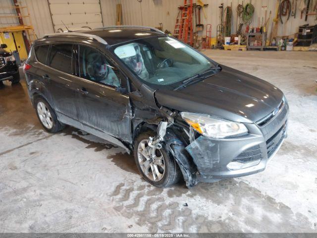  Salvage Ford Escape