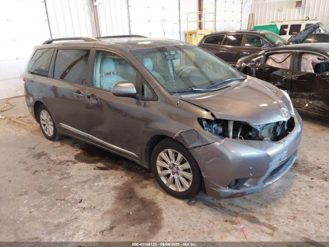  Salvage Toyota Sienna