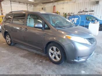  Salvage Toyota Sienna
