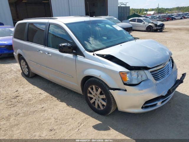  Salvage Chrysler Town & Country