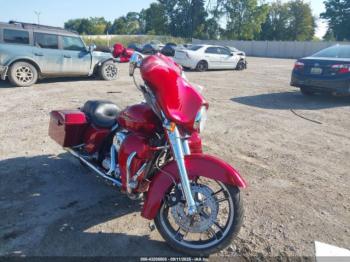  Salvage Harley-Davidson Flhx