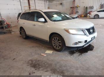  Salvage Nissan Pathfinder