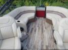 Crest Iii Pontoon Image 10